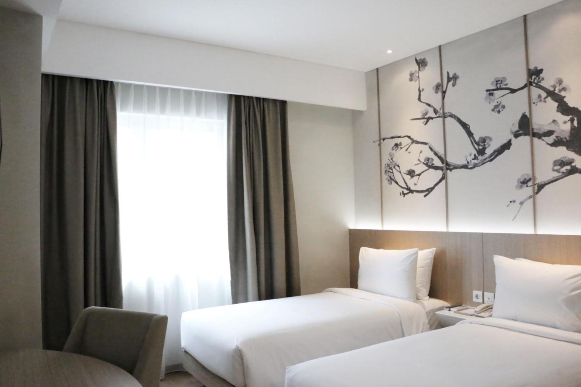 Hotel Santika Mega City Bekasi Zewnętrze zdjęcie